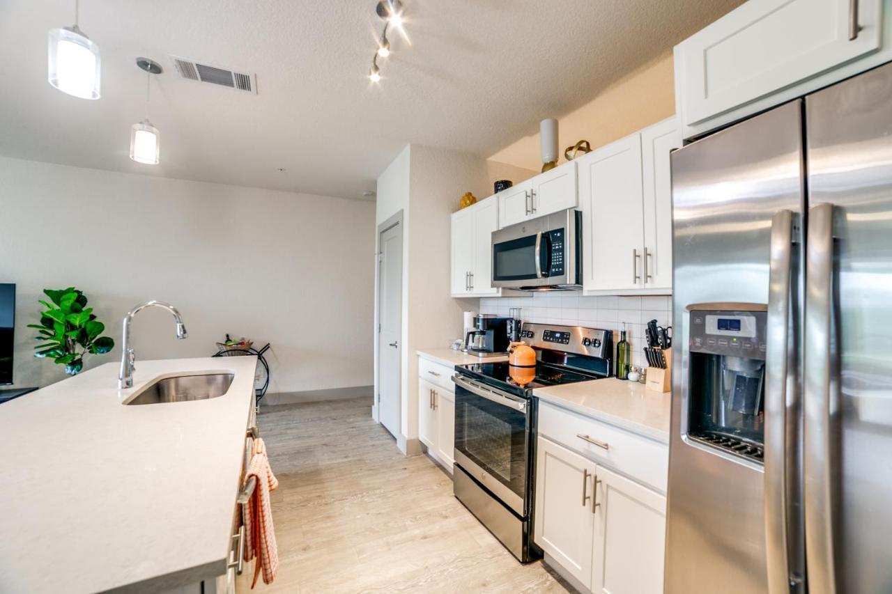 Downtown Apartment With Riverwalk Views Free Parking Pet Friendly Centrally Located On The Riverwalk San Antonio Extérieur photo