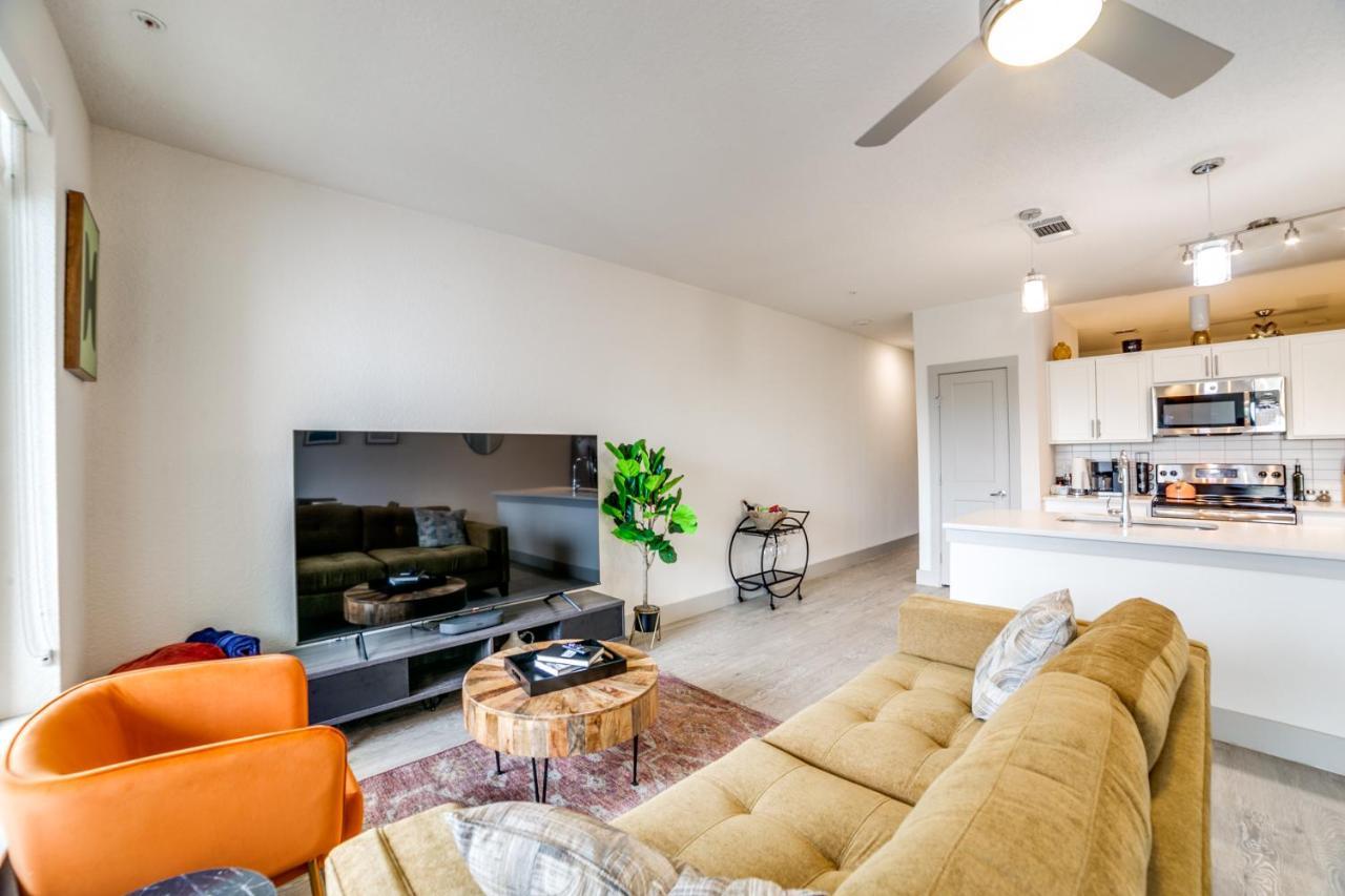 Downtown Apartment With Riverwalk Views Free Parking Pet Friendly Centrally Located On The Riverwalk San Antonio Extérieur photo