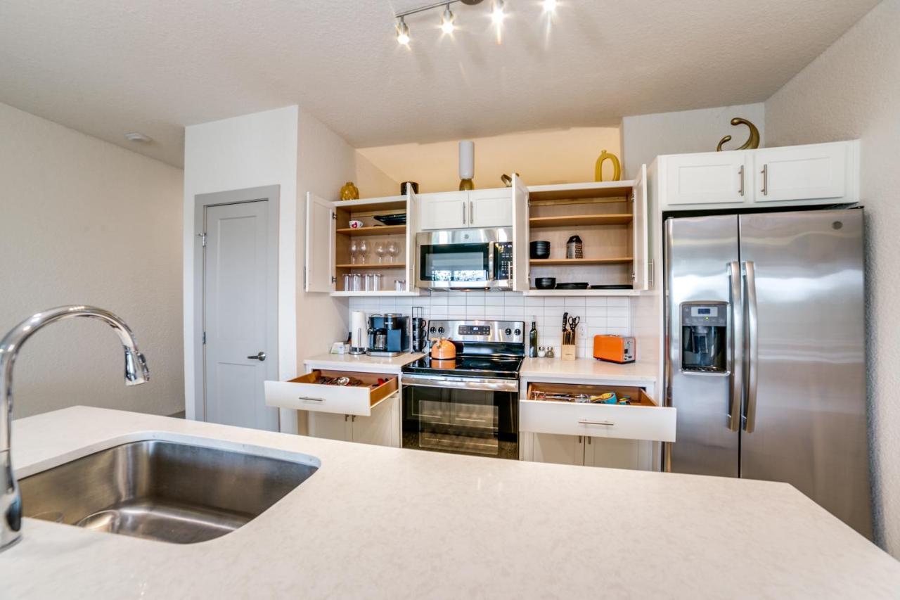 Downtown Apartment With Riverwalk Views Free Parking Pet Friendly Centrally Located On The Riverwalk San Antonio Extérieur photo
